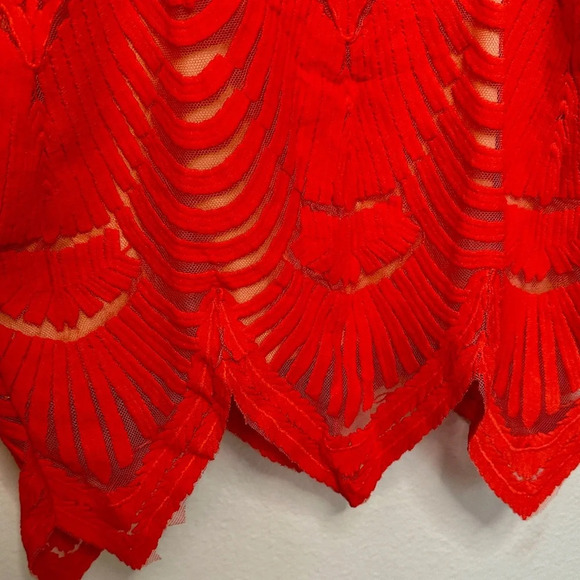 Tea & Cup red mini dress lace cutout sz Medium - Picture 4 of 8